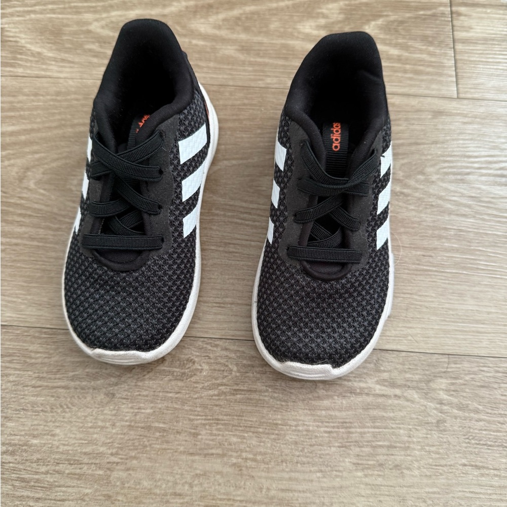 Adidas size 6 toddler sneakers